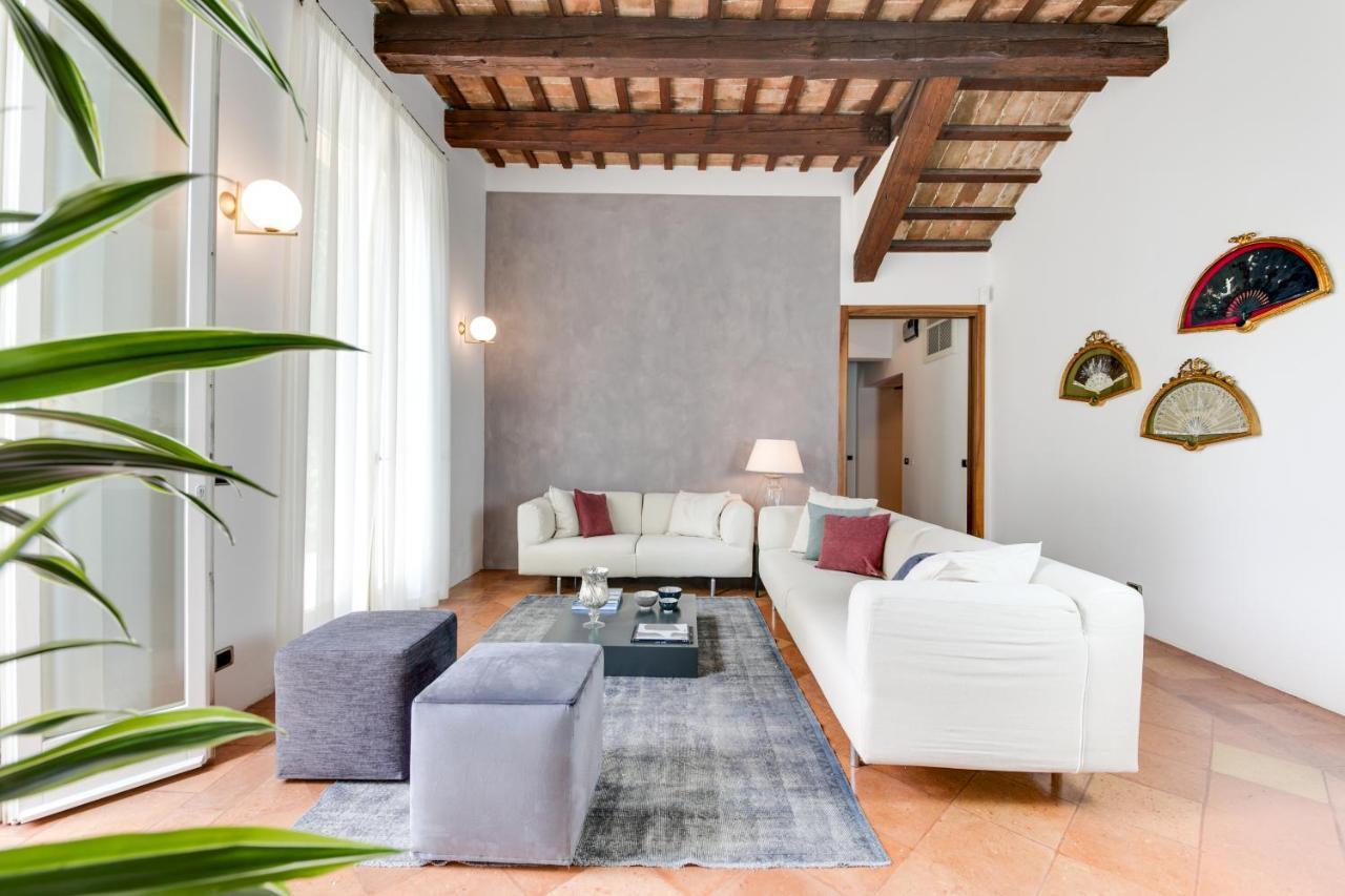 Corte Livia Room & Breakfast Forlì Exteriör bild